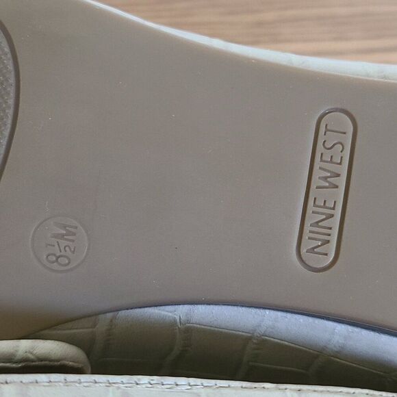 Nine West Women's Haydyn3 Flat Slip-On Shoe Light Natural Neutral Size 8.5M - Picture 14 of 16